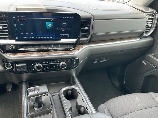 2024 Chevrolet Silverado 1500 RST — photo 14 of 28