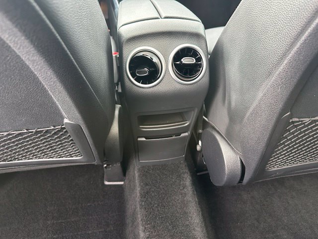 2024 Mercedes-Benz GLB GLB 250 — photo 18 of 31