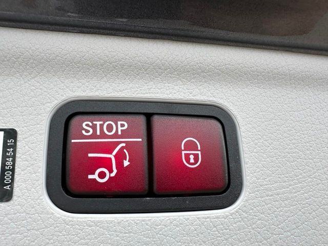 2023 Mercedes-Benz EQE 350 SUV — photo 11 of 30