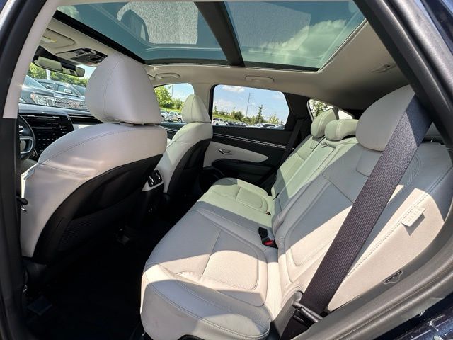 2024 Hyundai Tucson Hybrid Limited — photo 18 of 40