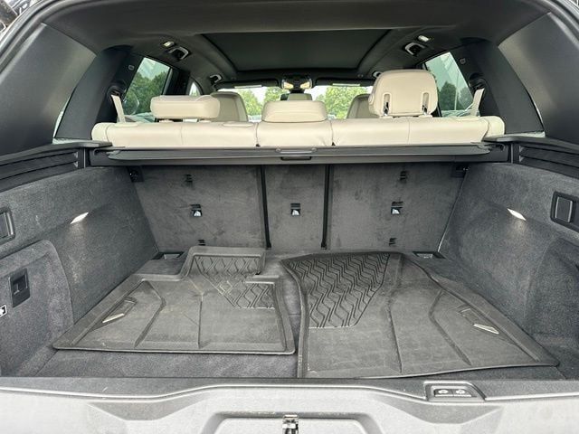 2022 BMW X5 xDrive45e — photo 31 of 46