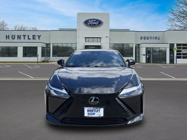 2023 LEXUS RZ 450e Premium — photo 3 of 27