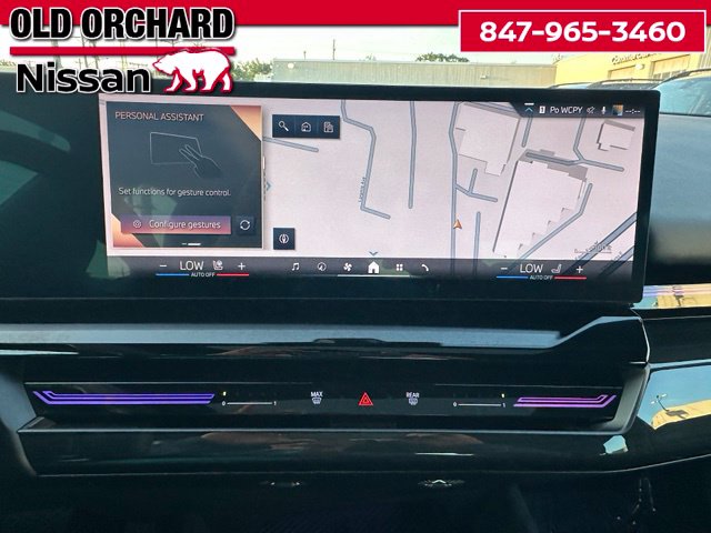 2025 BMW 5 Series 530i xDrive — photo 19 of 24
