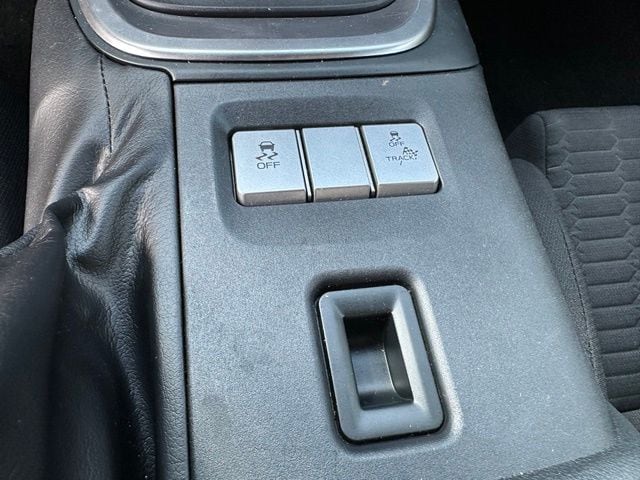 2023 Toyota GR86 Base — photo 15 of 22