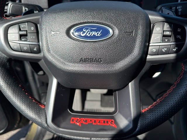 2025 Ford Ranger Raptor — photo 30 of 34