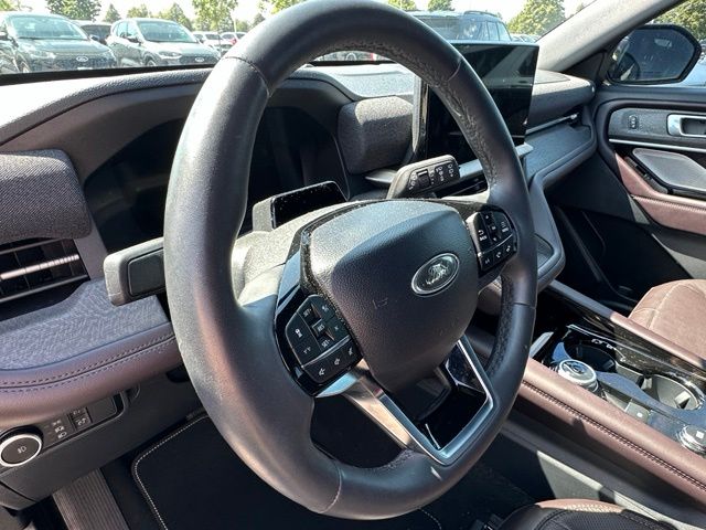 2025 Ford Explorer Platinum — photo 13 of 13