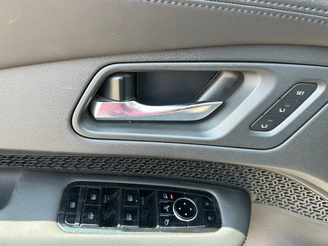 2023 Nissan Ariya Engage e-4orce — photo 15 of 22