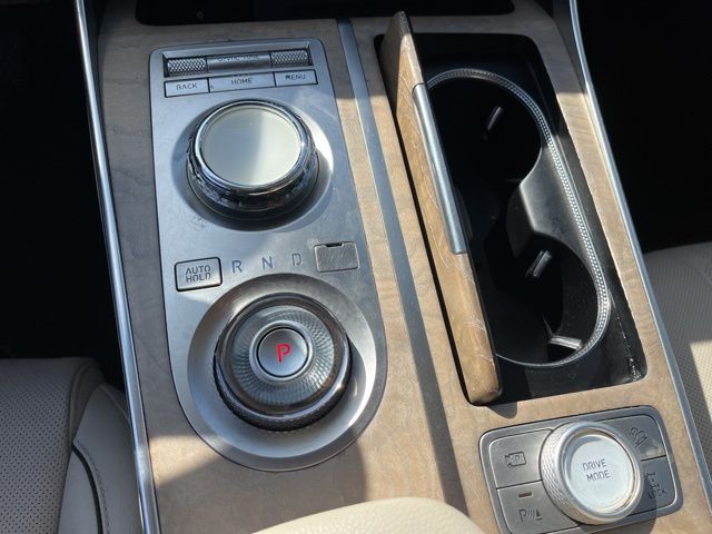 2023 Genesis GV80 2.5T — photo 21 of 34