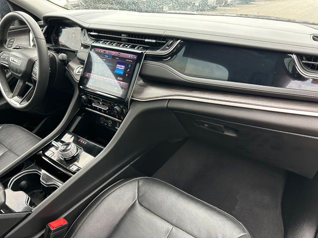 2022 Jeep Grand Cherokee 4xe — photo 9 of 29