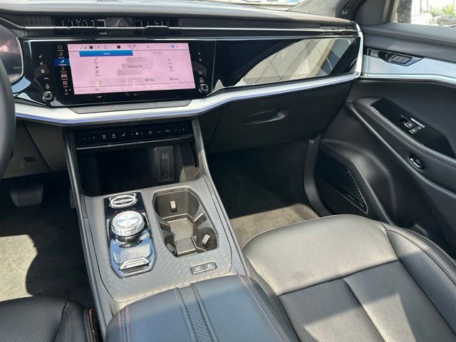 2024 Jeep Wagoneer S Launch Edition — photo 18 of 34