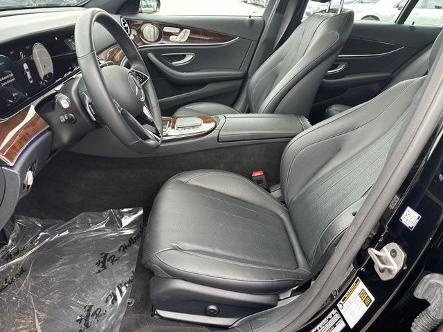 2022 Mercedes-Benz E-Class E 350 — photo 18 of 31
