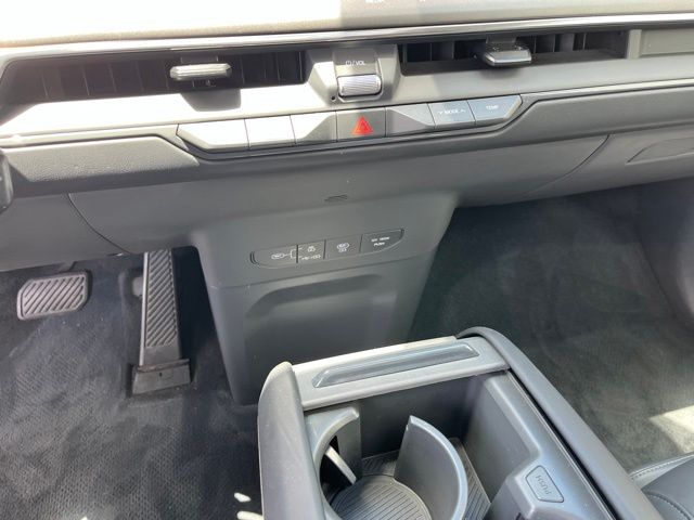 2024 Kia EV9 Land — photo 29 of 45