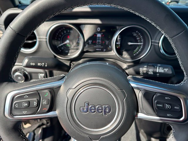 2023 Jeep Wrangler Sahara 4xe — photo 28 of 34