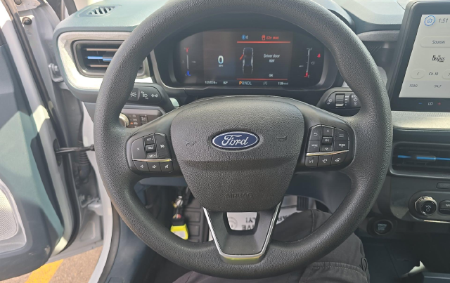 2025 Ford Maverick XLT — photo 7 of 9