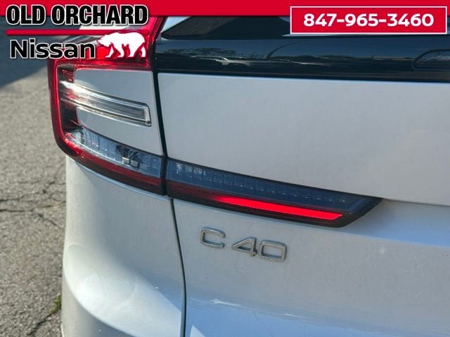 2023 Volvo C40 Recharge Pure Electric Ultimate — photo 10 of 22
