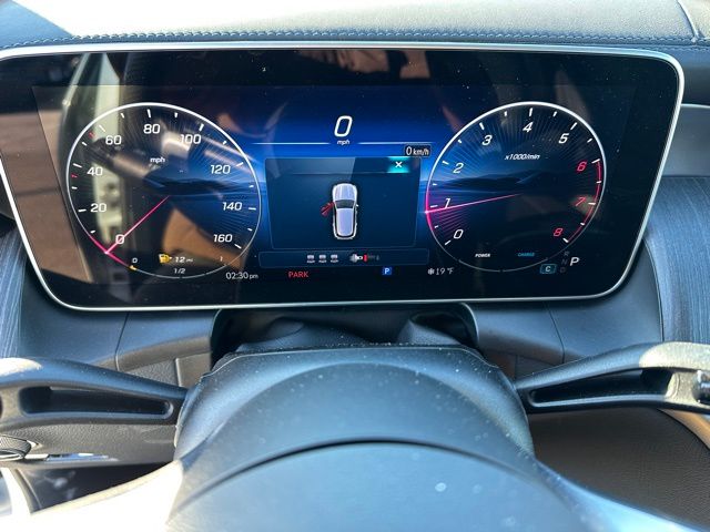 2025 Mercedes-Benz GLC GLC 300 — photo 28 of 30