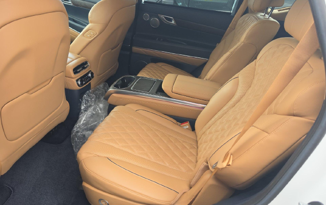 2022 Genesis GV80 3.5T Prestige Signature — photo 9 of 10