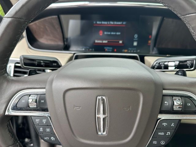 2022 Lincoln Navigator L Reserve — photo 36 of 37