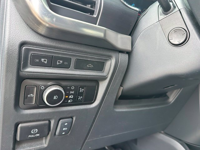2023 Ford F-150 Lariat — photo 15 of 23