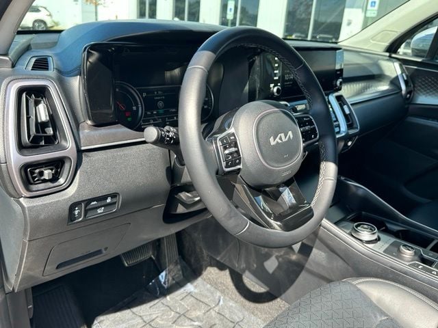 2023 Kia Sorento Hybrid EX — photo 21 of 31