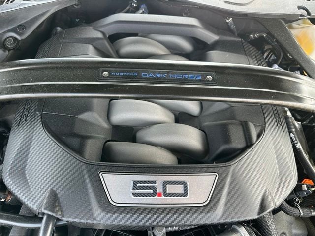 2024 Ford Mustang Dark Horse — photo 10 of 27