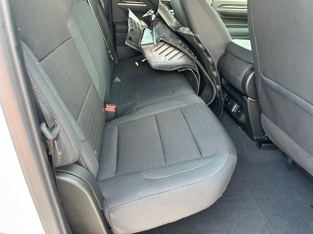 2024 GMC Sierra 1500 Elevation — photo 11 of 29