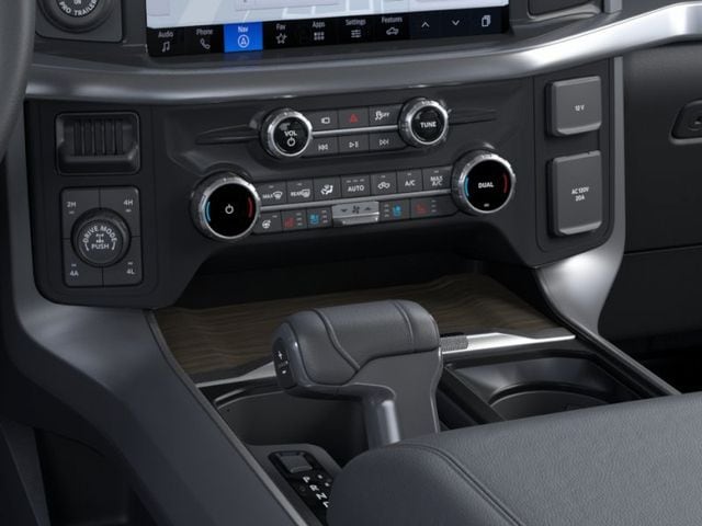 2026 Ford F-150 Lariat — photo 15 of 51
