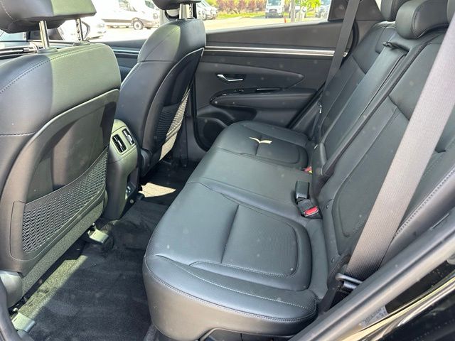 2024 Hyundai Tucson Hybrid Limited — photo 12 of 35