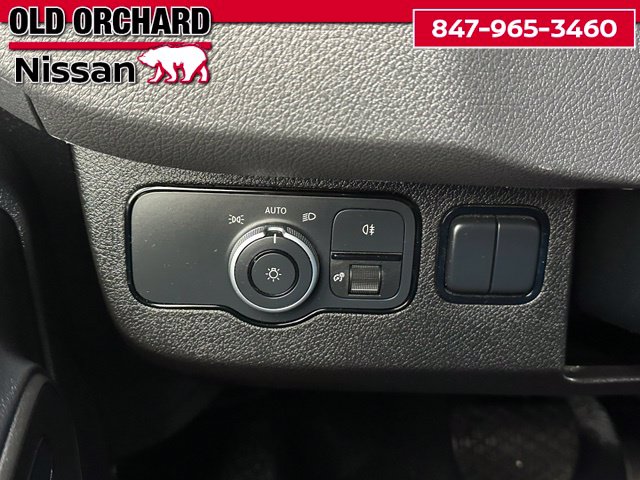 2025 Mercedes-Benz Sprinter 2500 Cargo 144 WB — photo 20 of 22