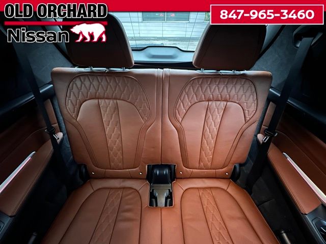2024 BMW X7 M60i — photo 16 of 23