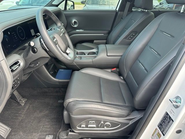 2026 Hyundai Palisade Calligraphy — photo 23 of 43