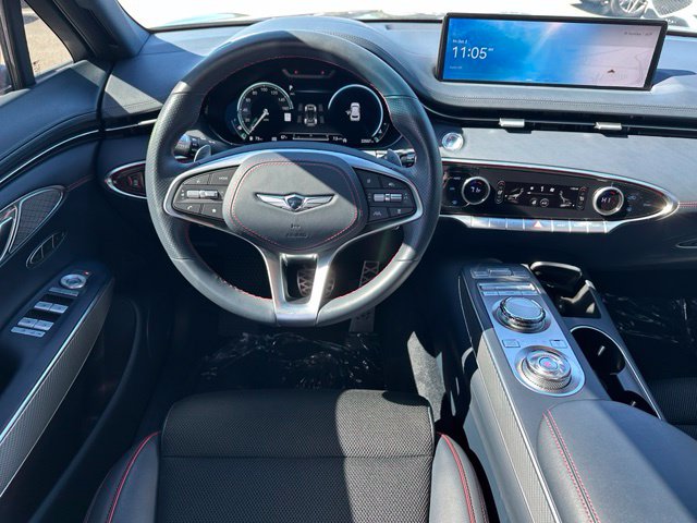 2023 Genesis GV70 2.5T — photo 18 of 41