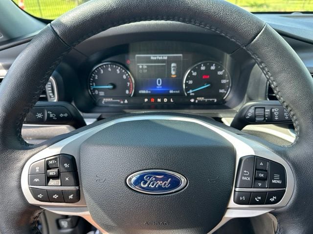 2023 Ford Explorer XLT — photo 28 of 29