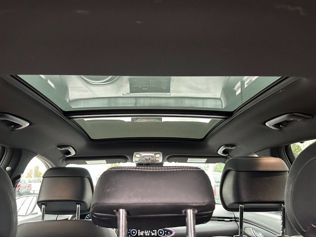 2023 Genesis GV70 2.5T — photo 13 of 41