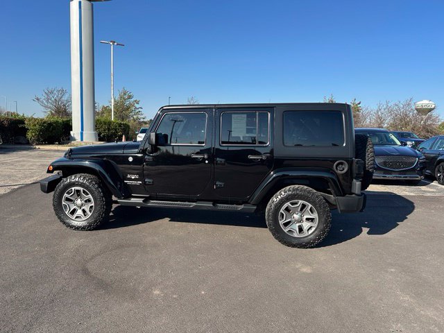 2016 Jeep Wrangler Unlimited Sahara — photo 6 of 25