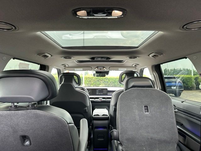 2024 Kia EV9 Land — photo 11 of 38