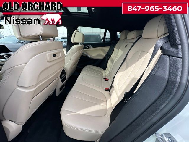 2021 BMW X6 xDrive40i — photo 16 of 23