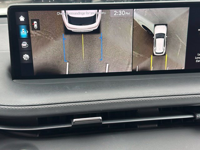 2023 Genesis GV70 2.5T — photo 33 of 41