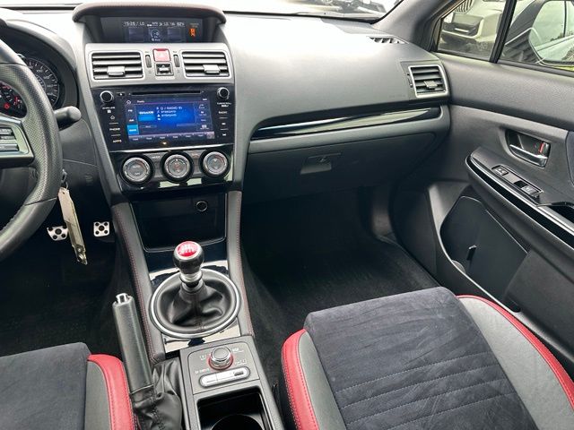 2019 Subaru WRX STi — photo 15 of 31