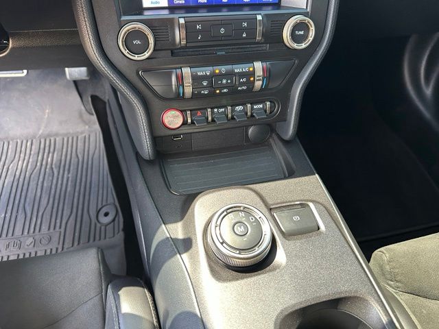 2021 Ford Mustang Shelby GT500 — photo 23 of 49