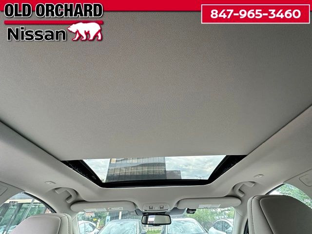 2025 Nissan Murano SL — photo 14 of 22