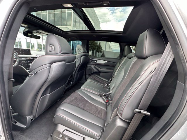 2024 Acura MDX A-Spec — photo 16 of 32