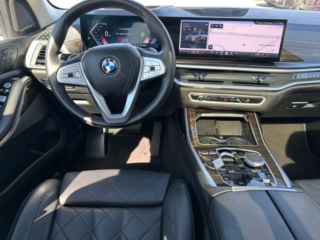 2024 BMW X7 xDrive40i — photo 20 of 48