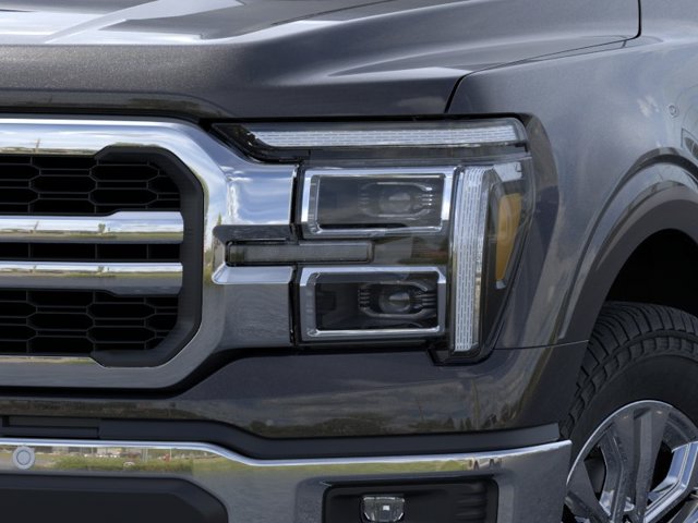2026 Ford F-150 Lariat — photo 19 of 52