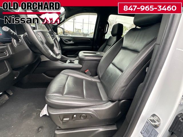 2023 Chevrolet Suburban Z71 — photo 12 of 22