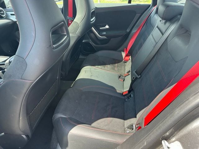 2025 Mercedes-Benz CLA CLA 35 AMG® — photo 11 of 30