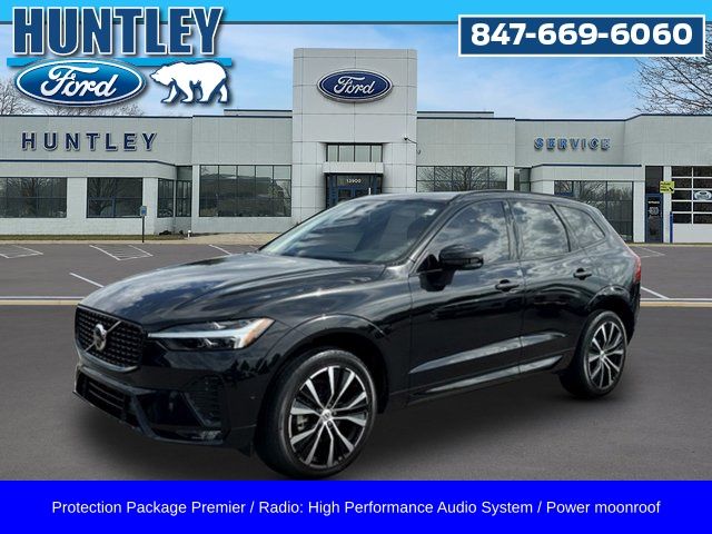 2024 Volvo XC60 B5 Plus Dark Theme