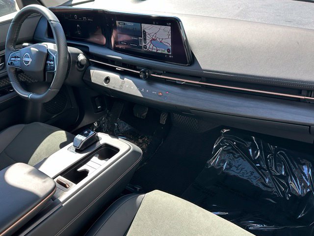 2024 Nissan Ariya Evolve+ e-4orce — photo 10 of 32
