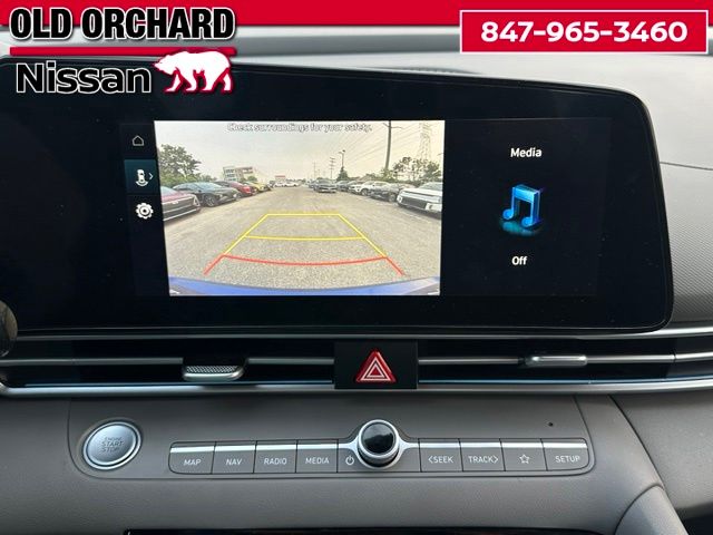 2025 Hyundai Elantra Hybrid SEL Sport — photo 16 of 21