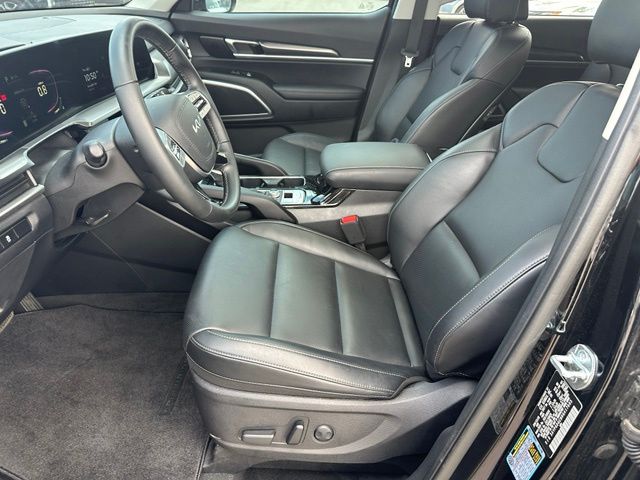2024 Kia Telluride S — photo 19 of 52